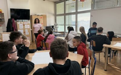 Robot NAO posjetio našu školu i  sudjelovao u radionici „Vrtim zdravi film“